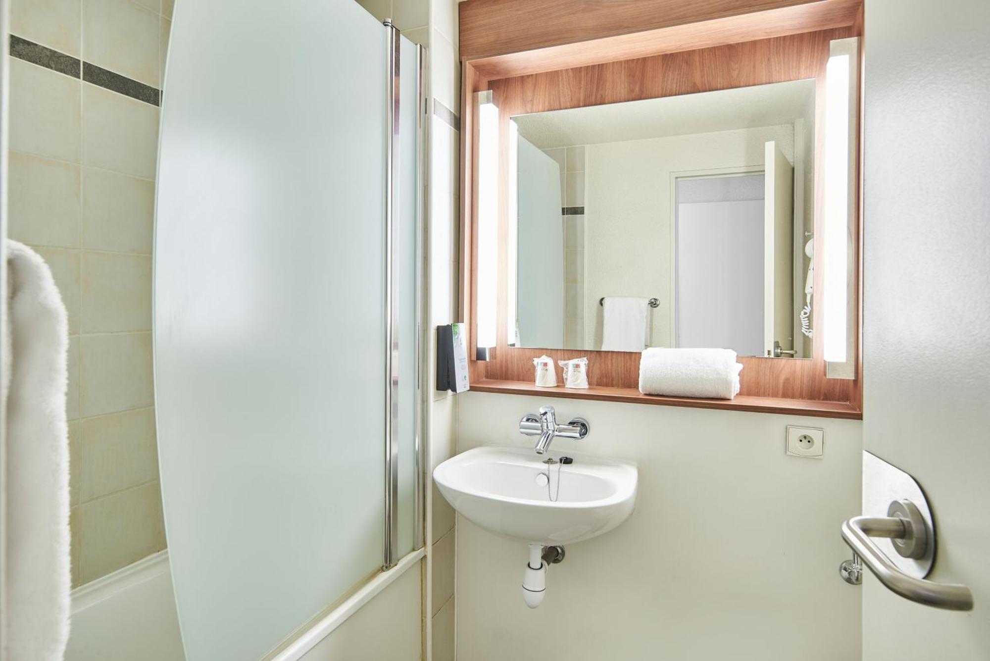 Campanile Paris Sud - Porte D'Orleans - Arcueil Ngoại thất bức ảnh